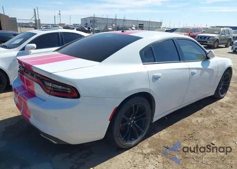 2019 Dodge Charger Sxt Rwd z USA, uszkodzony, nr VIN 2C3CDXBG8KH703143